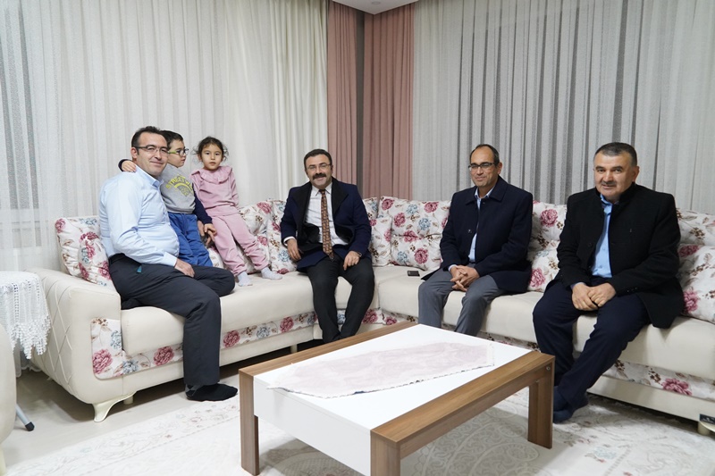 Kaymakamımız Cüneyt Caner Şehit ve Gazi Ailelerini Ziyaret Etti.