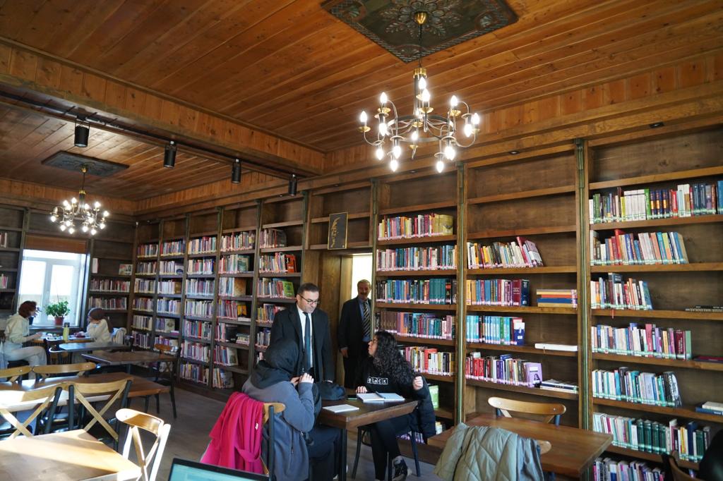 İlçe Halk Kütüphanesi Ziyareti..